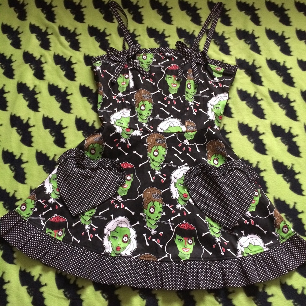 Too fast zombie dress